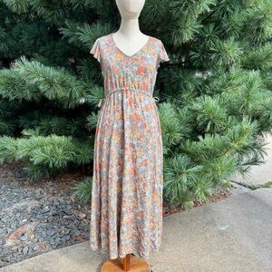FRYE AND CO. Multicolor Floral Maxi 🍁